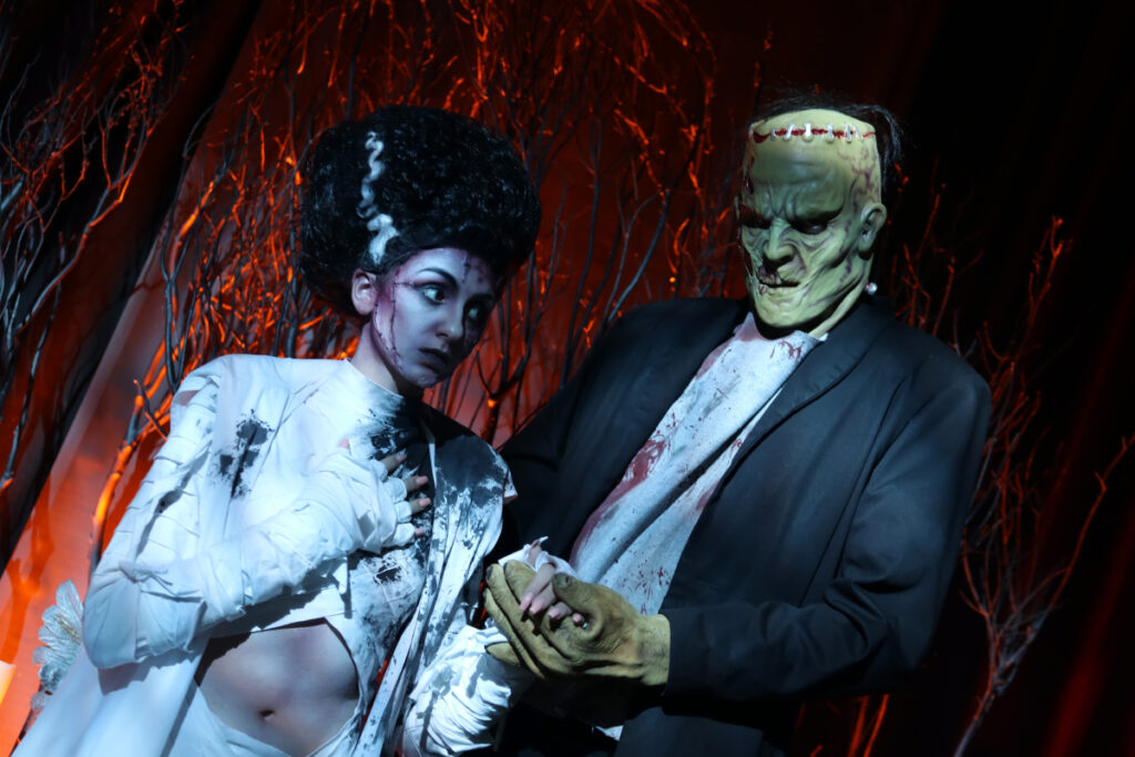 Halloween: Comemorando 30 anos de noites de terror com Leatherface e Beetlejuice 33